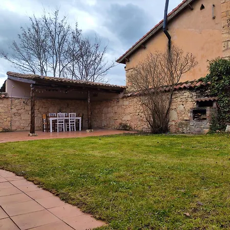 Casa De Maestros Сasa de vacaciones El Arenal (Segovia)